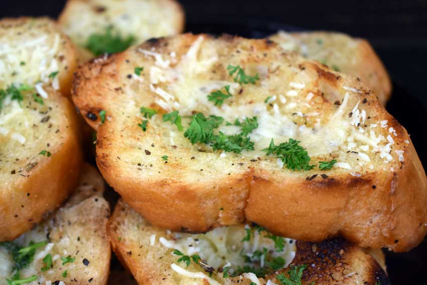 Grilled Parmesan Garlic Bread