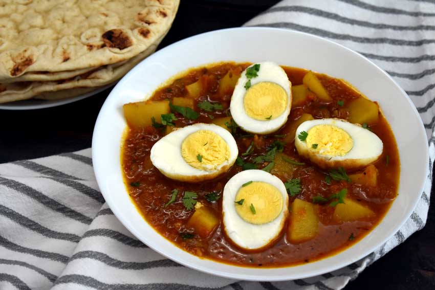 Egg & Potato Curry (Anday Aloo Ka Salan)