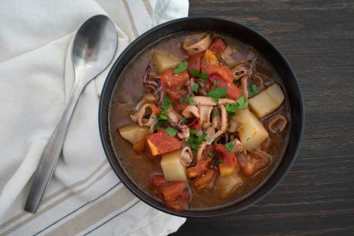 Portuguese Squid Stew (Caldeirada de Lulas)