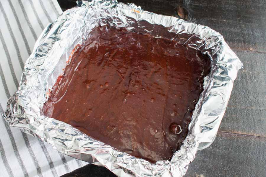 Baking pan lined with aluminum foil