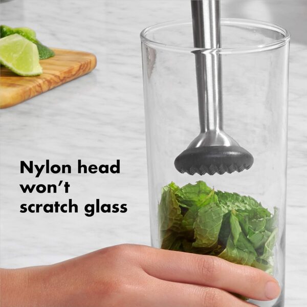 Nylon head won't scratch glass